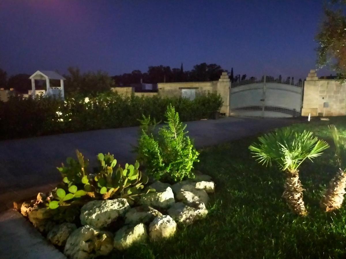 Il Giardino Deluxe Βίλα Lizzanello Εξωτερικό φωτογραφία