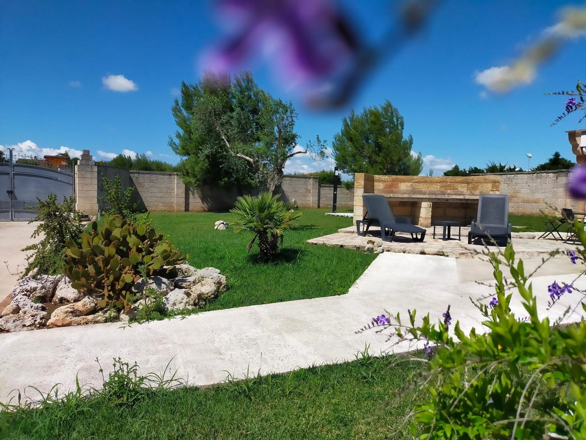 Il Giardino Deluxe Βίλα Lizzanello Εξωτερικό φωτογραφία